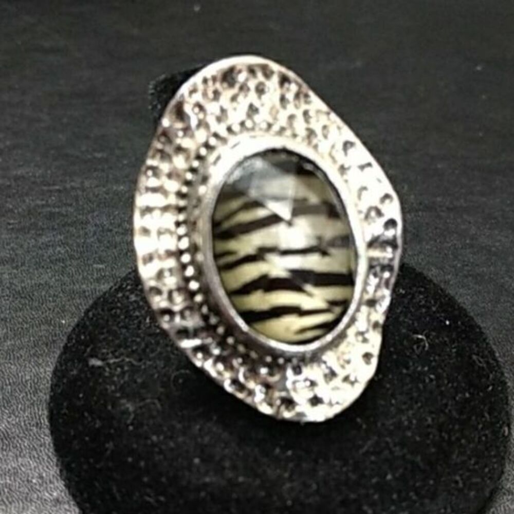 Silver tone zebra striped ring adjustable